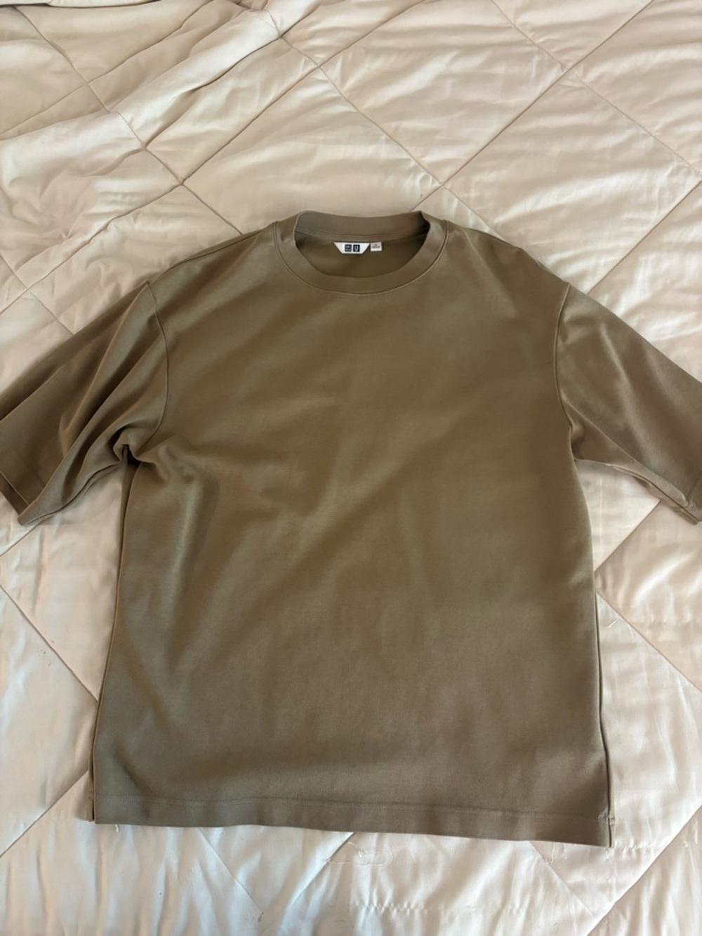 Uniqlo Olive Airism Oversized T-Shirt